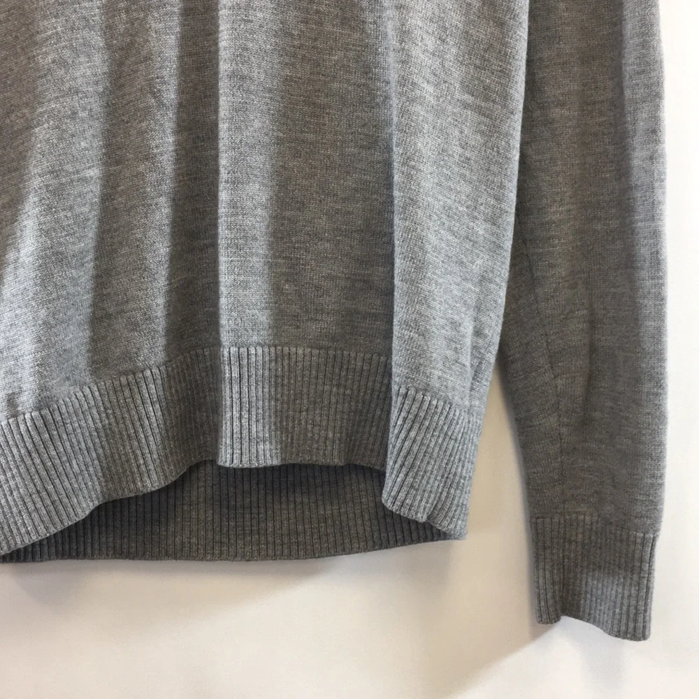 Banana Republic Gray Knit Extra‎ Fine Merino Wool Sweater Mens Medium Preppy